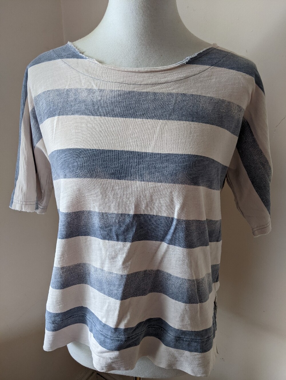 Madewell Striped Short Sleeve Top in Cream and Slate Blue Small